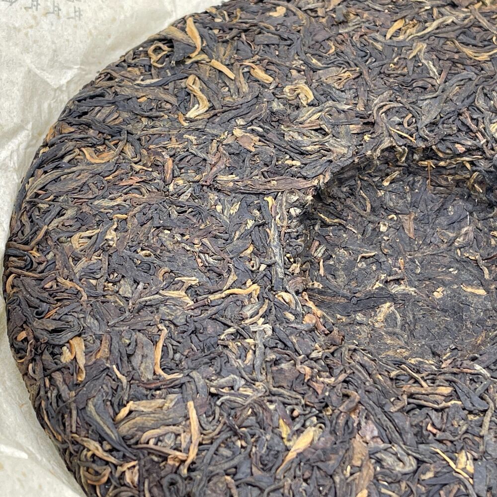普洱茶，2009，老马内，布朗老茶棕色老茶，357g，生的