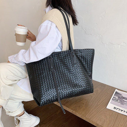 Woven Shoulder Bag Large Tote Bag Luxury Handbag Fashion Underarm Bag Polyester