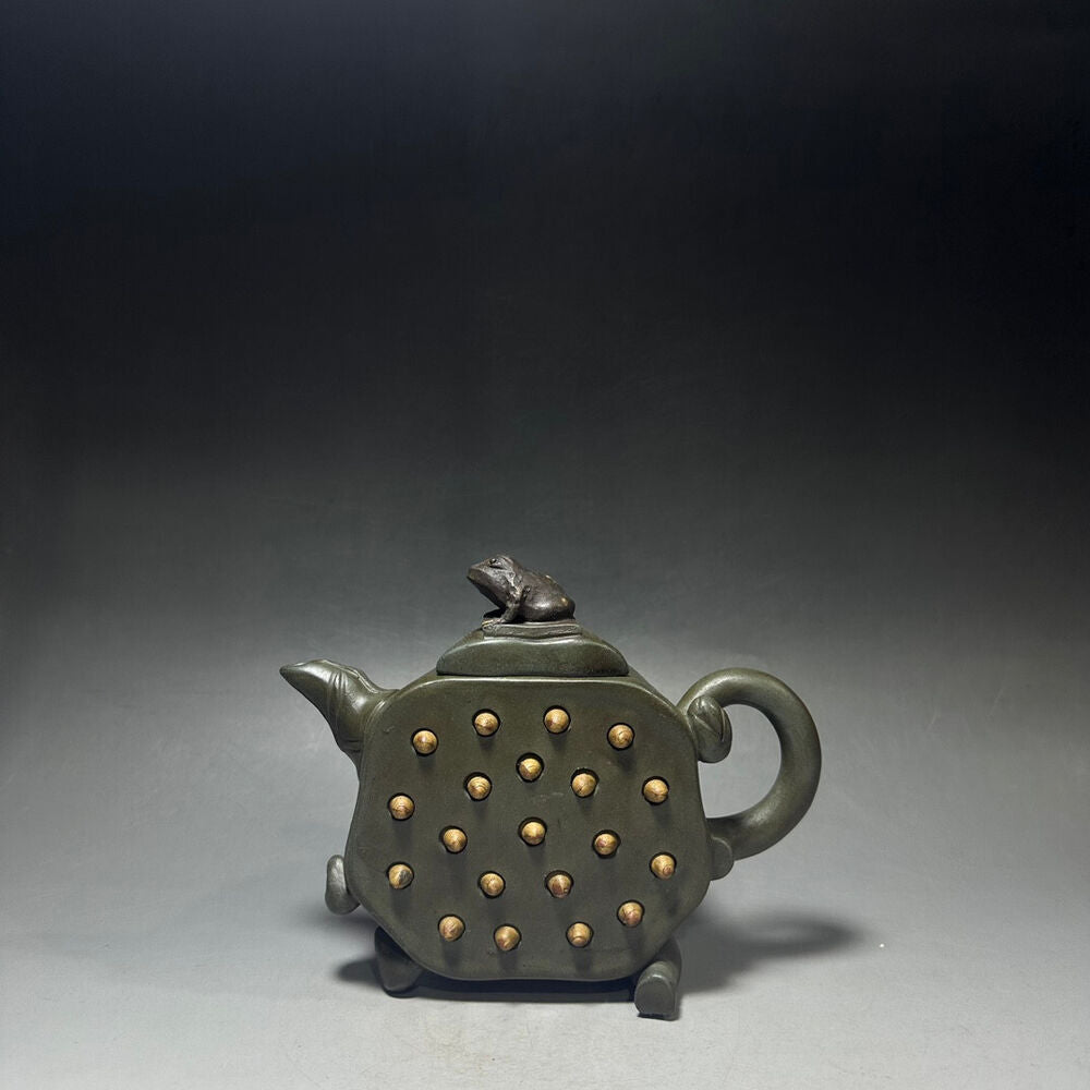 Chinese Yixing Zisha Clay Handmade Exquisite Teapot （莲蓬壶 底款：蒋蓉）