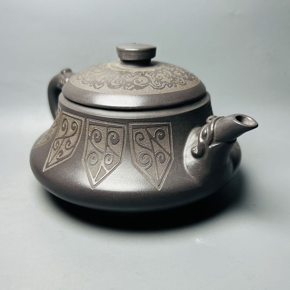 Vintage Chinese Yixing Purple Clay Teapot Zisha Ceremony Exquisite Teaware Art