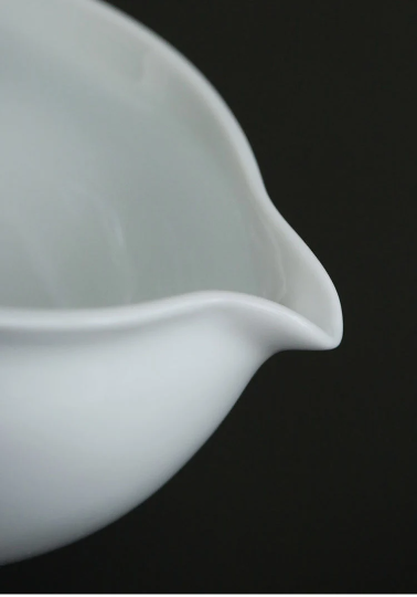 Ceramic Tea Pitchers with Bamboo Spoon 330ml