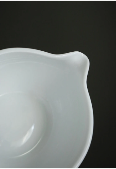 Ceramic Tea Pitchers with Bamboo Spoon 330ml