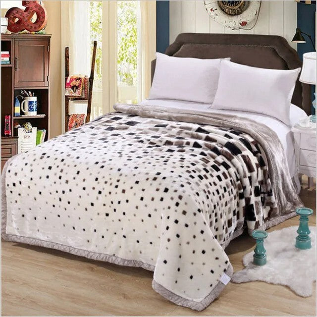 Double Layer Raschel Blankets 150*200cm Soft Warm Faux Fur Mink Throw Thicken