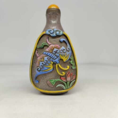 chinese carved butterfly flower peking glass snuff bottle painted Carving glaze