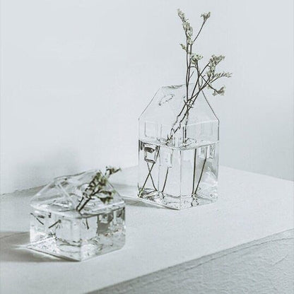 Glass Small House Shaped Vase Mini Hydropnic Terrarium Tabletop Flower Bottle