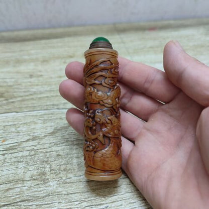 collection carved stone chinese snuff bottles old seal Shoushan dragon statue