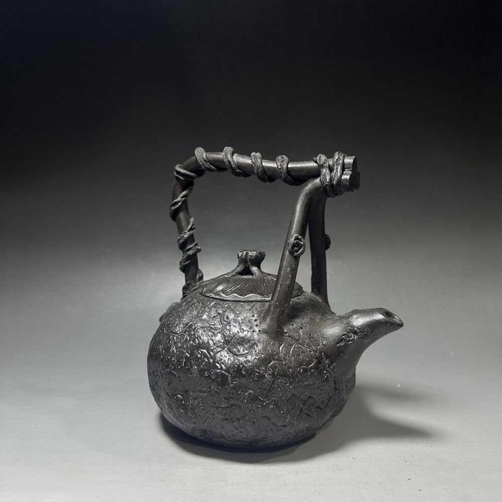 vintage chinese yixing purple clay teapot zisha ceremony carving Collectible art