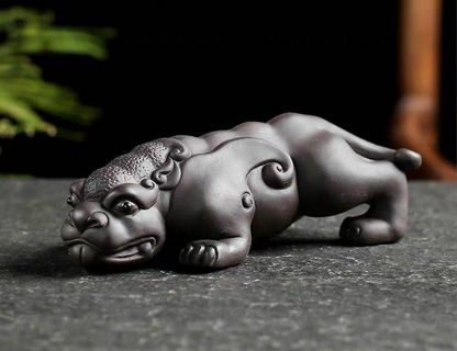 creative yixing zisha tea pet purple clay mythic animals home decoration Chinese