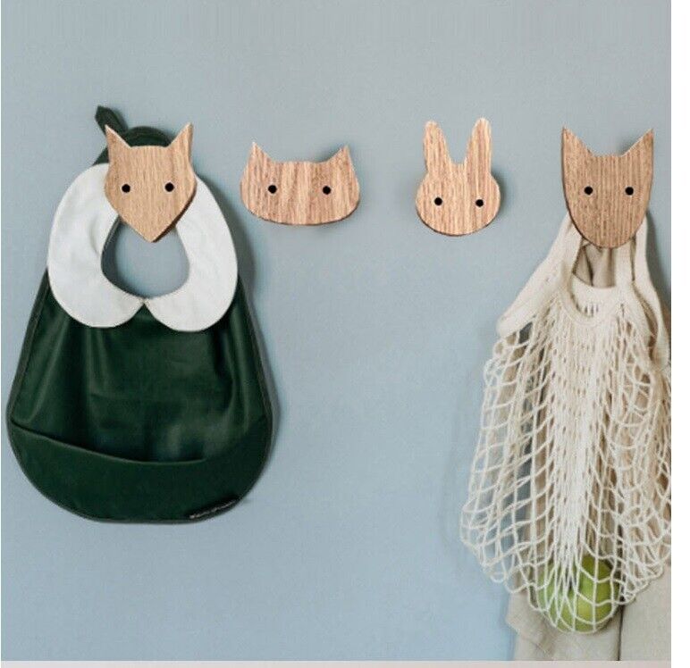 4Pcs/Pack Animal Solid Hooks Oak Walnut Wood Keys Holder Hanger Wall Decorations