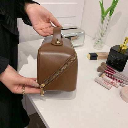 Womens Male Toiletry Bag Leather Cosmetic Bag Wash Bag Make Up Bags Travel