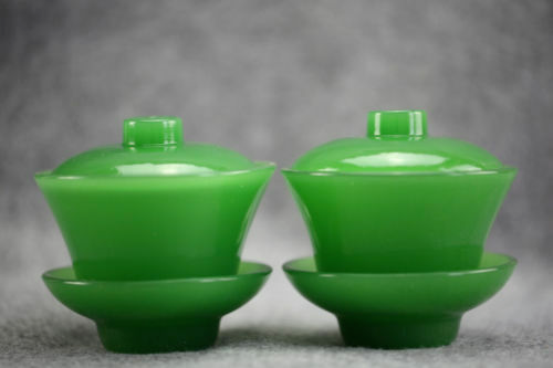 A PAIR CHINESE EXQUISITE HANDMADE WORK BEYOND COMPAR DELICATE JADE TEACUP