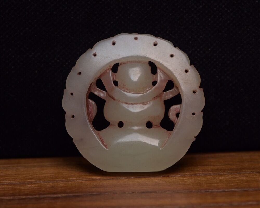 Chinese Natural Hetian Jade Carving Kuan Yin Statue Lucky Jade Pendant Amulets