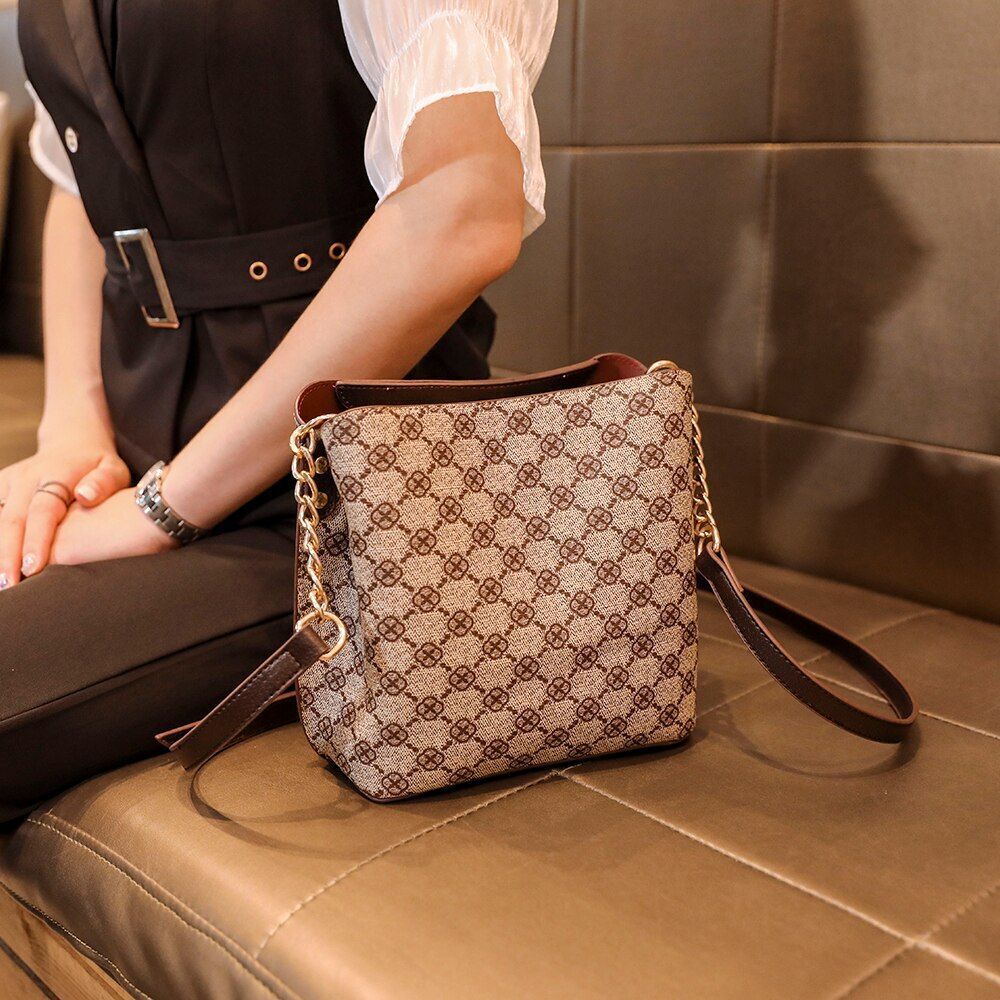 Shoulder Bag Crossbody Chain Strap Plaid Leather Vintage Handbags 19*20*11.5 CM