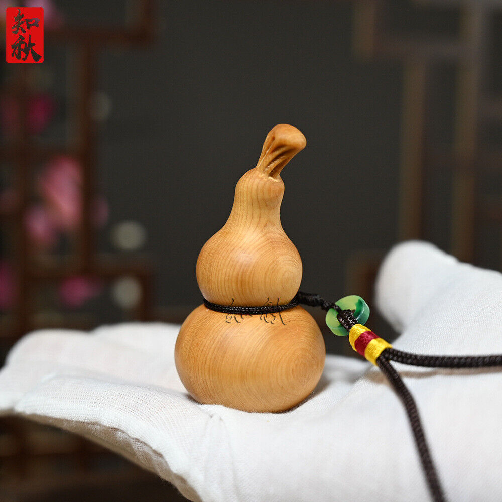 Cliff Cypress Wood Carved Gourd with A "福禄双全" Keychain Pendant Handicraft