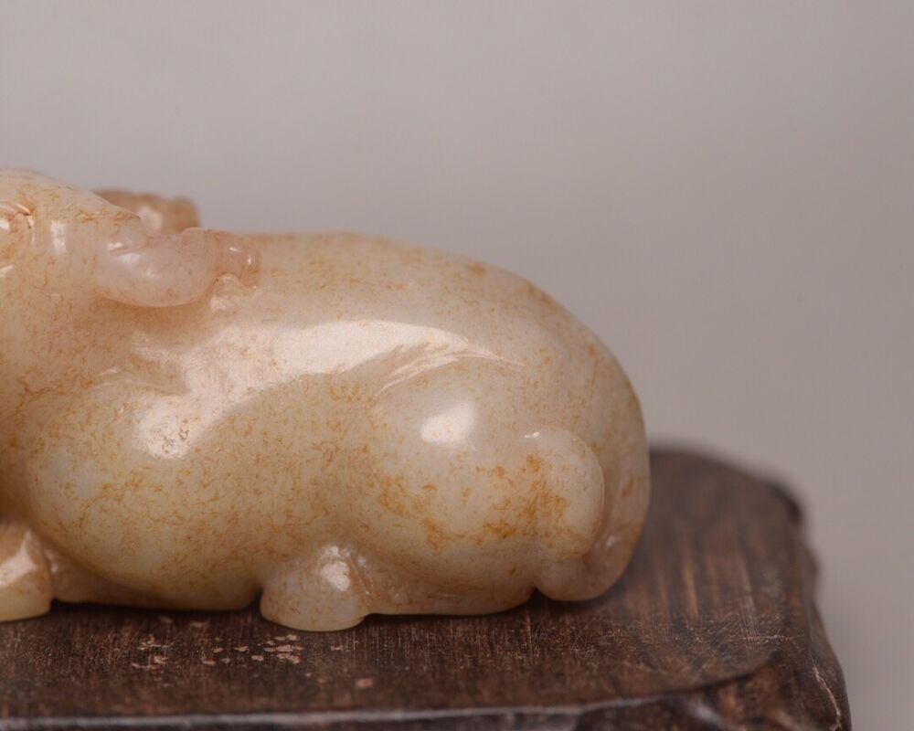 Chinese Natural Hetian Jade Carved Ox Statue Nice Figurines Collection Art Work
