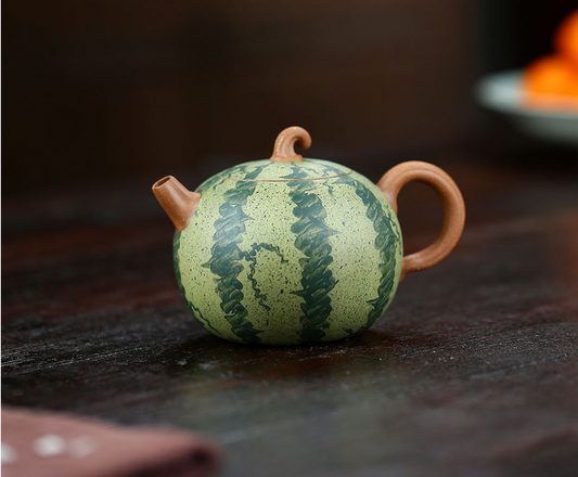 Chinese Yixing Zisha Clay Handmade Exquisite Teapot （仿生西瓜 底款：苏爱兰）