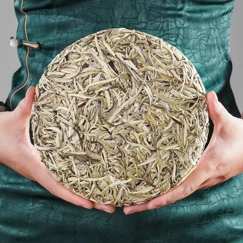 357g/12.59oz Baihao Yinzhen white tea cake moonlight white tea leaves whole bud