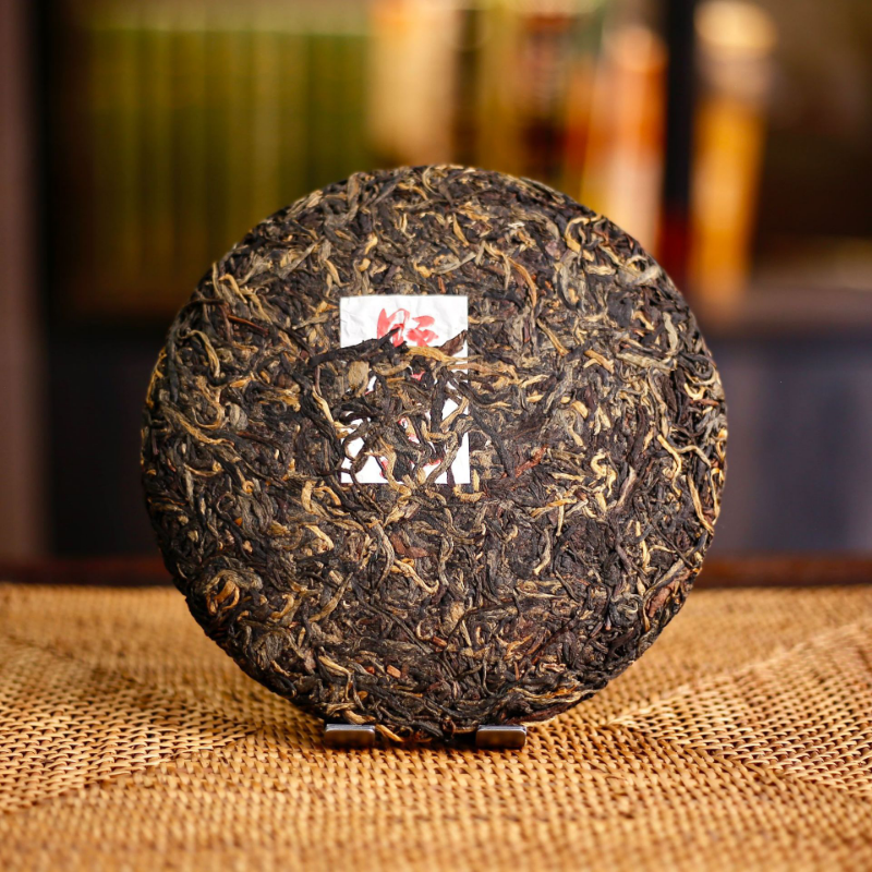 357G Yunnan Dian Hong Fengqing Black Tea Wild Ancient Tree Black Tea Cake Tea