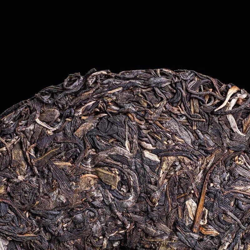 Pu 'er tea Pu 'er tea, 2021, Shengjiayuan Shengjiayuan, Heishui Liangzi, 357 grams, raw.