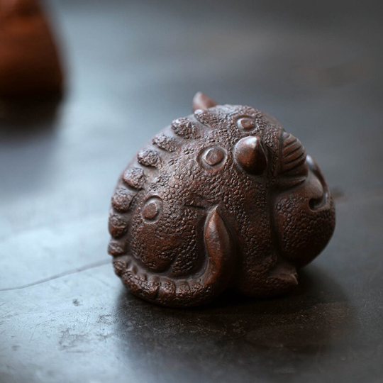 Cute Toad Purple Clay Tea Pet from Yixing