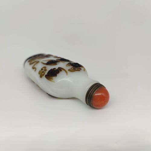 chinese carved bat statue peking glass snuff bottle painted Carving glazed Cameo