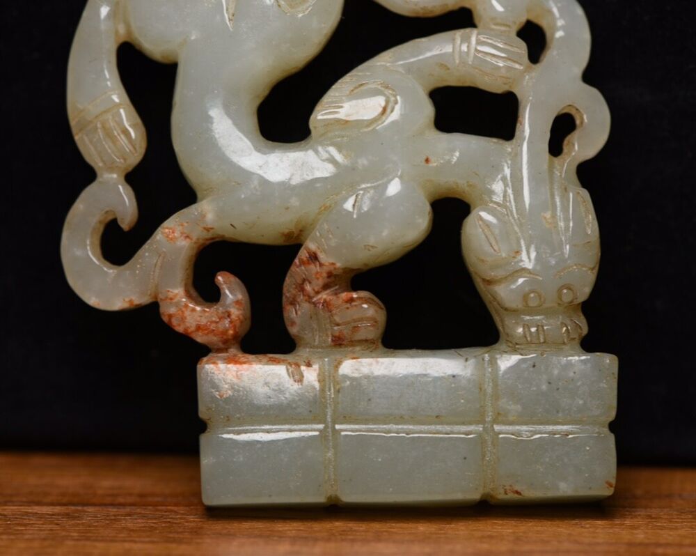 Chinese Hetian Jade Hand Carved Dragon Statue Nice Figurines Artwork Collectible