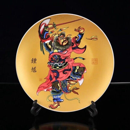 Old Chinese powder color porcelain Zhong Kui character pattern plate Qianlong Ma
