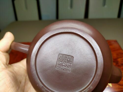 Chinese Yixing Zisha Clay Handmade Exquisite Teapot（兰香 底宽：顾景舟）