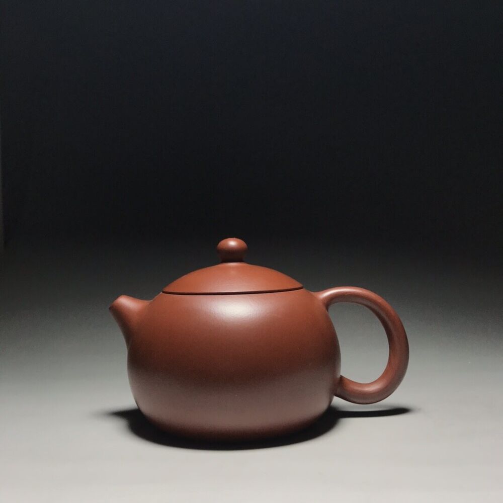 Chinese Yixing Zisha Clay Handmade Exquisite Teapot （西施 底款：陈菊芳）