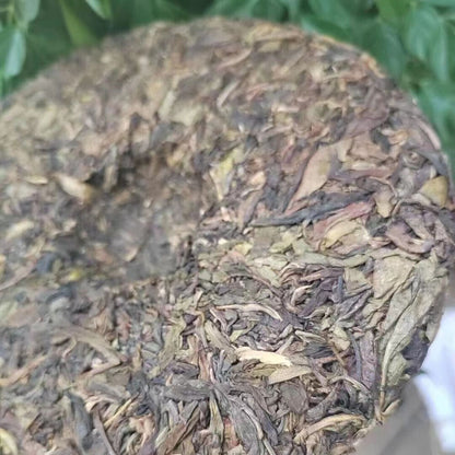 357g Yunnan Raw Pu'er Tea Cake 2014 Golden Leaf Sheng Pu-erh Tea Puerh Cake Tea