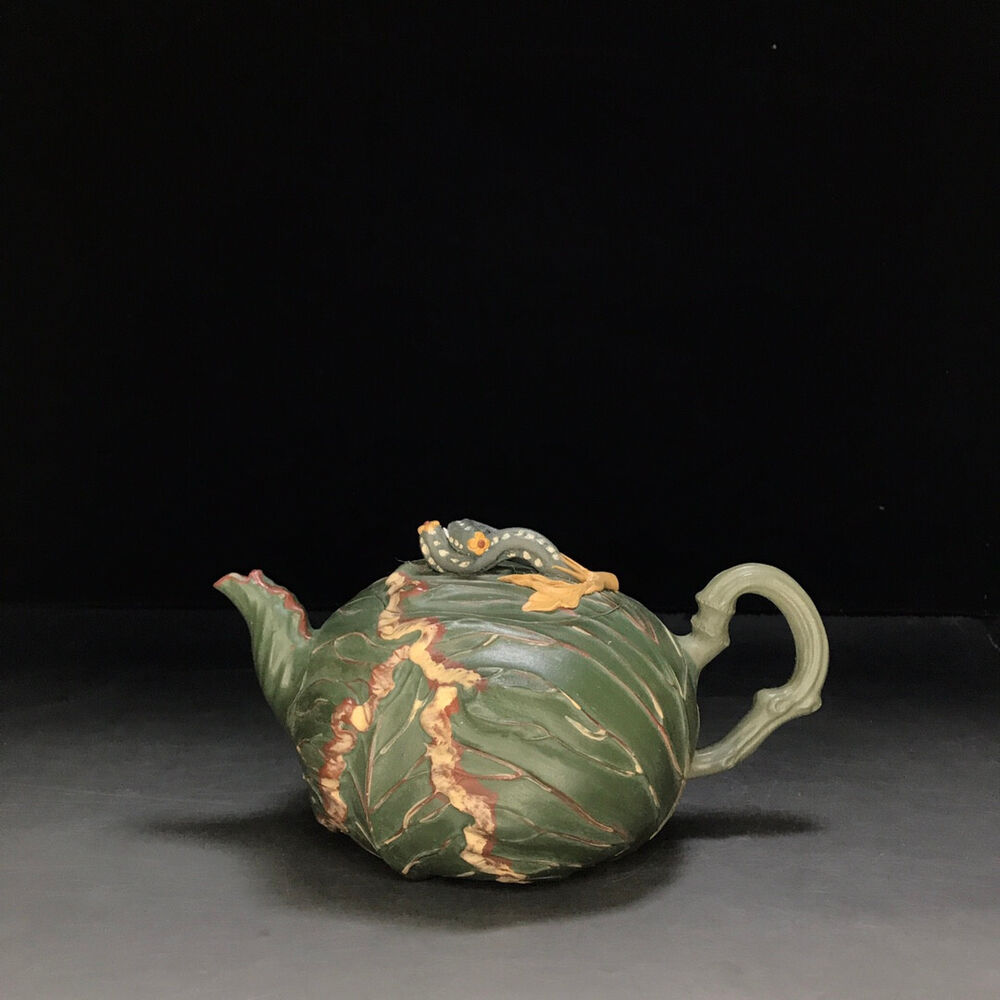 Chinese Yixing Zisha Clay Handmade Exquisite Teapot （包菜 底款：燕亭）