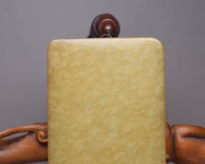 Chinese Natural Hetian Jade Carved Guanyin Statue Lucky Jade Pendant Jewelry Art