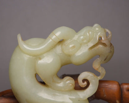 Chinese Antique Natural Hetian Jade Carving Dragon Statue Collectible Nice Art
