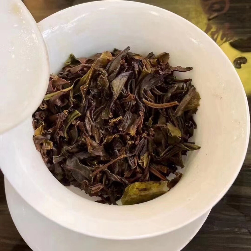 357g Yunnan Raw Puerh Tea 2004 Yiwu Zhengshan Sheng Pu-erh Tea Cake Pu'er Tea