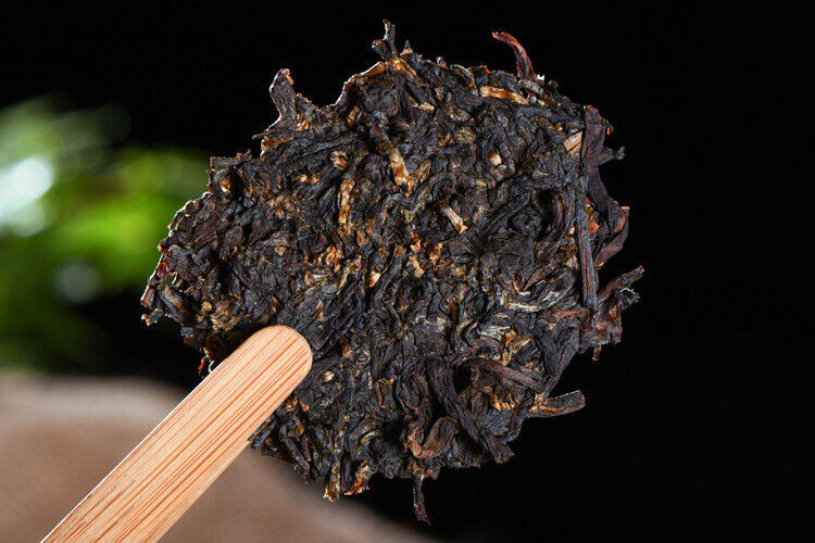 Yunnan Sun Dried Ancient Arbor Tree Dianhong Dian Hong Black Tea Cake 357g