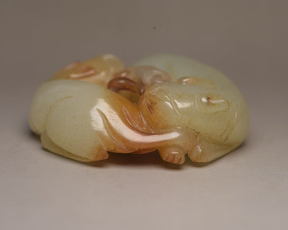 Antique Chinese Natural Hetian Jade Carved Exquisite Beast Statue Collection Art