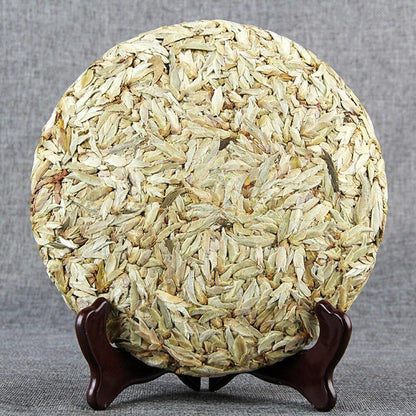 White Tea Early Spring Bud Raw Puer Tea Yunnan Fresh Sheng Pu'er Tea 357g