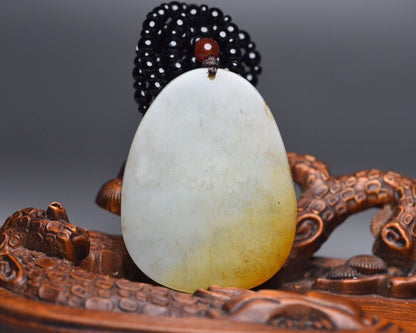 Chinese Old Natural Hetian Jade Carved Fish Statue Exquisite Pendant Jewelry Art
