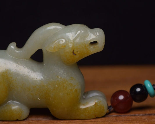 Chinese Antique Hetian Jade Carving Nice Beast Statue Pendant Jewelry Collection