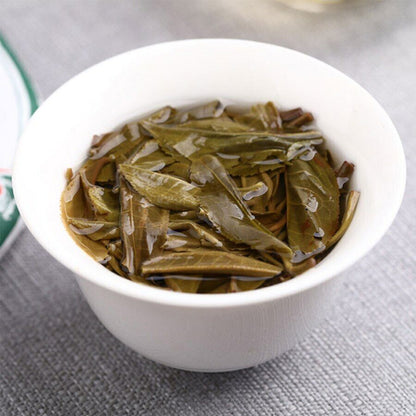 Top Lao Tong Zhi 9948 Raw Pu-erh Tea Haiwan Old Comrade Shen Puer Tea Cake 357g