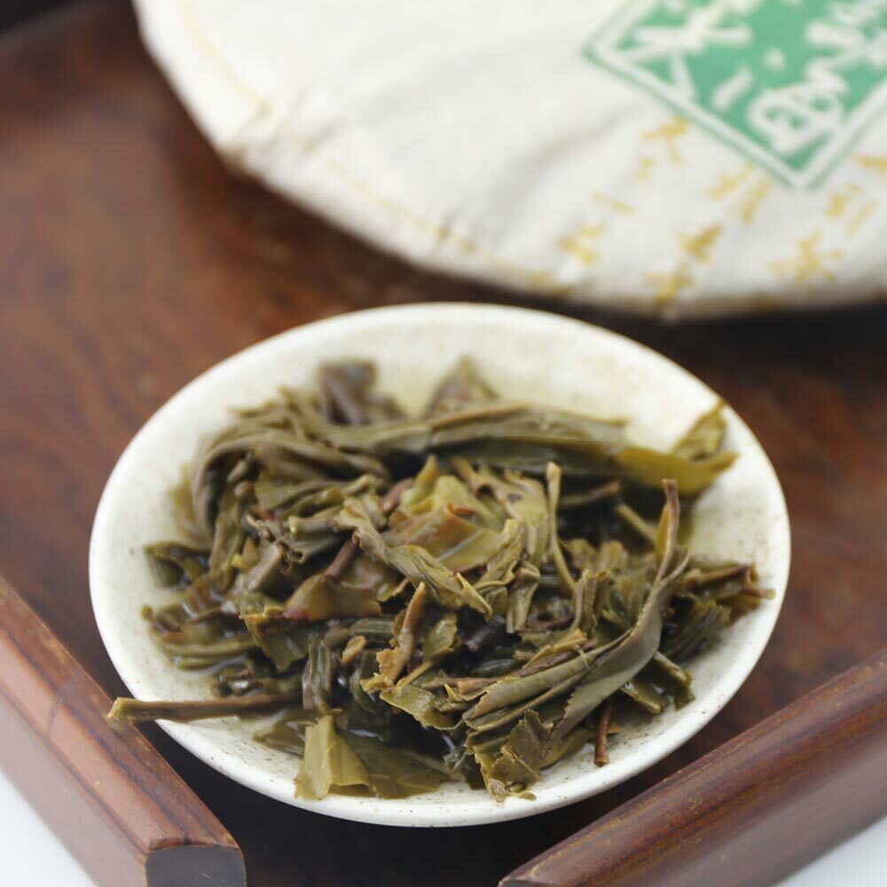 Yipintang Menghai Cha Puer Cake Sheng Puer 357g