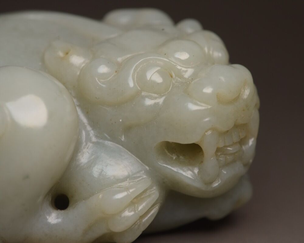 Chinese Antique Hetian Jade Carved Sculpture Exquisite Beast Statue Collections