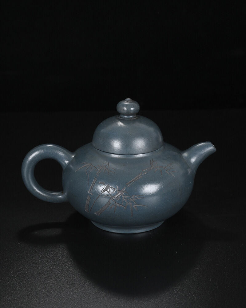 Chinese Yixing Zisha Clay Handmade Exquisite Teapot （华颖 盖款：顾景洲）