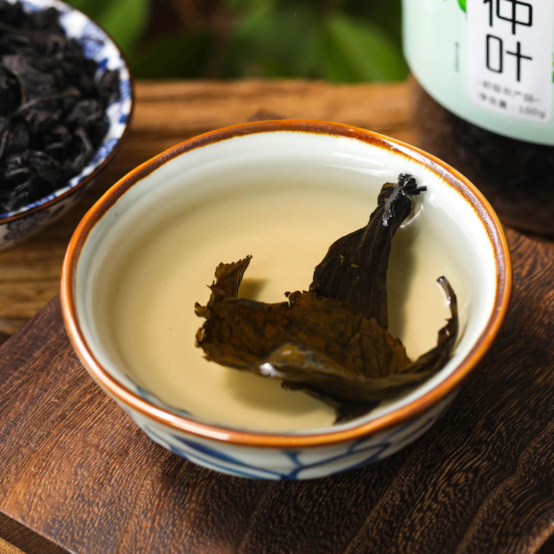 100g/canned Young Leaf Eucommia Ulmoides Health Tea In Bulk 新货杜仲叶 嫩叶杜仲散装养生茶