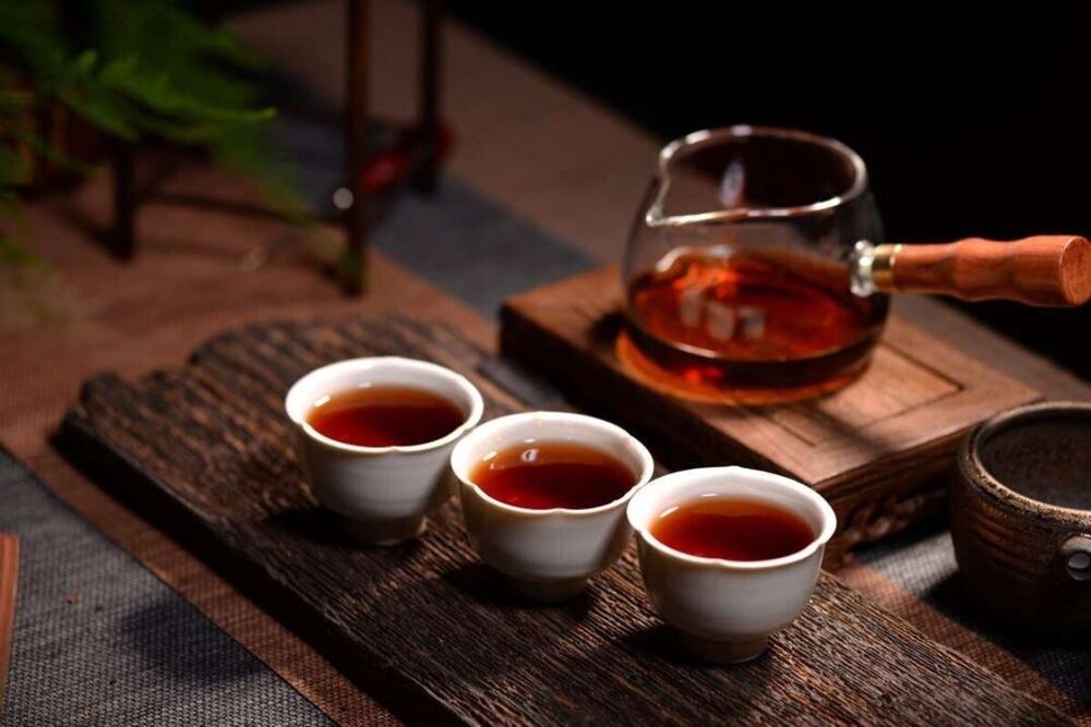 250g Ancient Tree Ripe Puer Tea Brick 7562 Yunnan Menghai Dayi Pu-erh Tea Brick