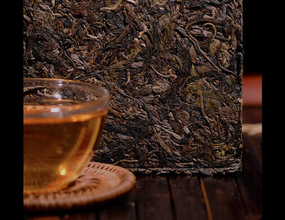 Pu'er Raw Tea 1KG Five Year Old Pu'er Tea Brick Unboiled Pu'er Tea-