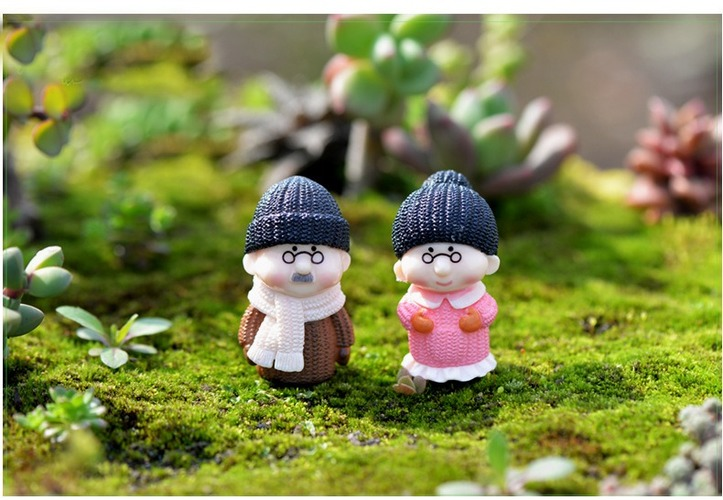 4PCS Resin Crafts Ornament Miniature Figurine Plant Pot Fairy Garden Decor