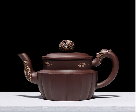 Chinese Yixing Zisha Clay Handmade Exquisite Teapot （螭龙戏珠 底款：常月红）