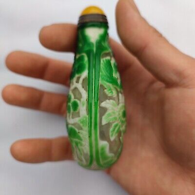 vintage chinese peking glass snuff bottle Crane Statue Heron bird bat fu collect
