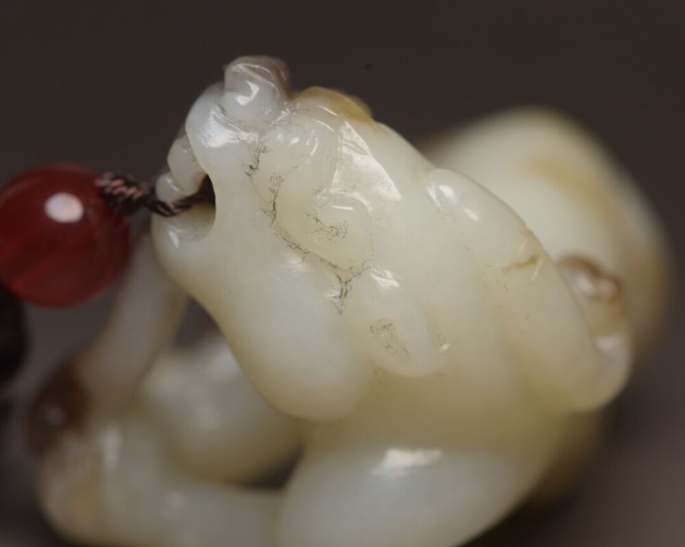 Chinese Antique Natural Hotan Jade Hand Carved Exquisite Beast Statue Collection